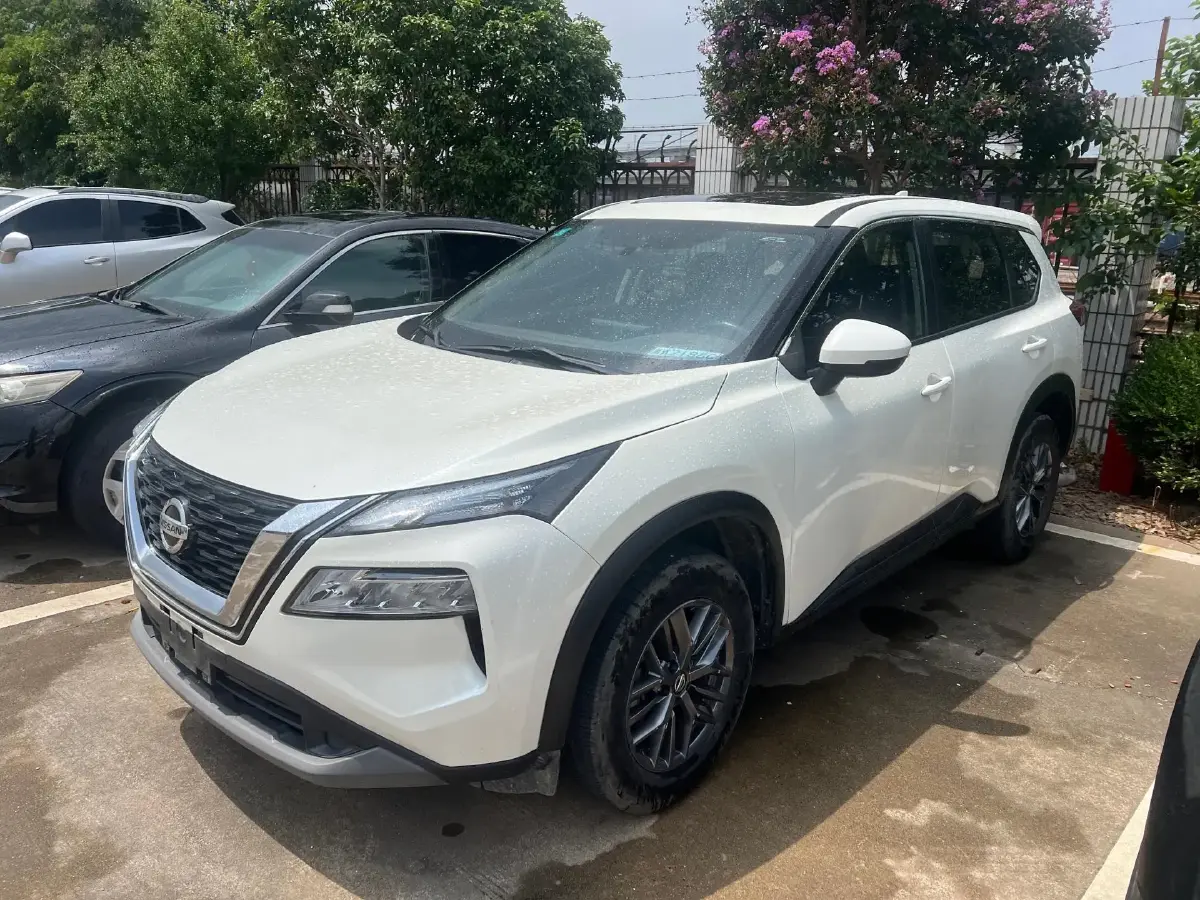 2021 Nissan X-Trail 2.0L 151HP L4 CVT