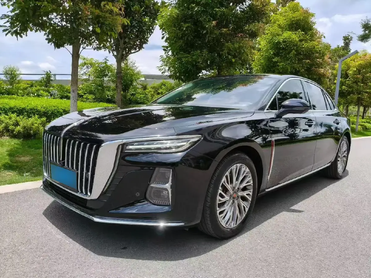 2023 HongQi H5 2.0T 224HP L4 8AT
