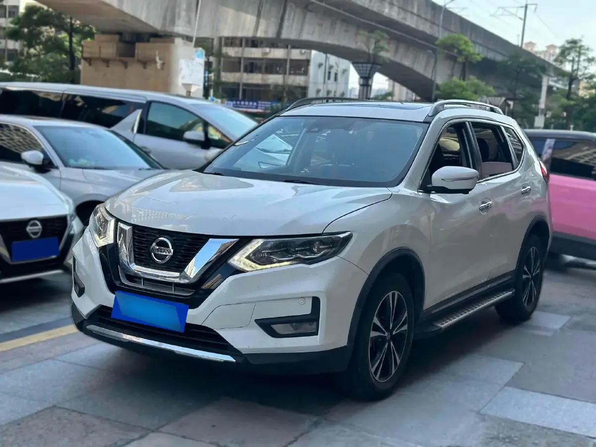 2020 Nissan X-Trail 2.5L 186HP L4 CVT