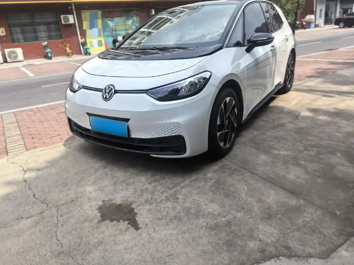 2024 Volkswagen ID.3 BEV 52.8KWH