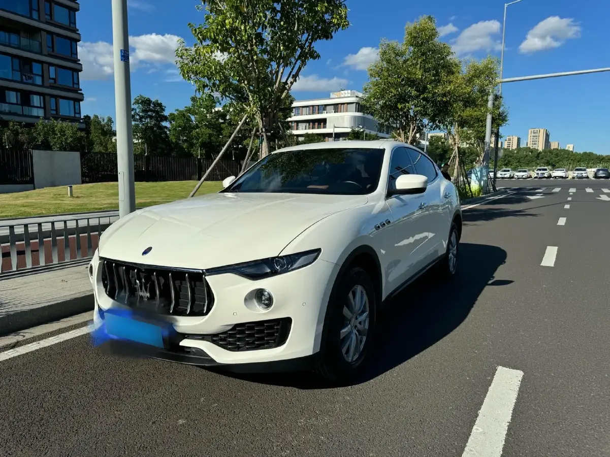 2018 Maserati Levante 3.0T 350HP V6 8AT
