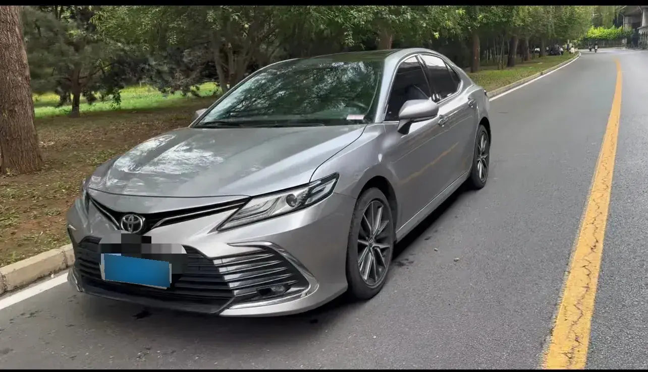 2021 Toyota Camry 2.5L 209HP L4 8AT