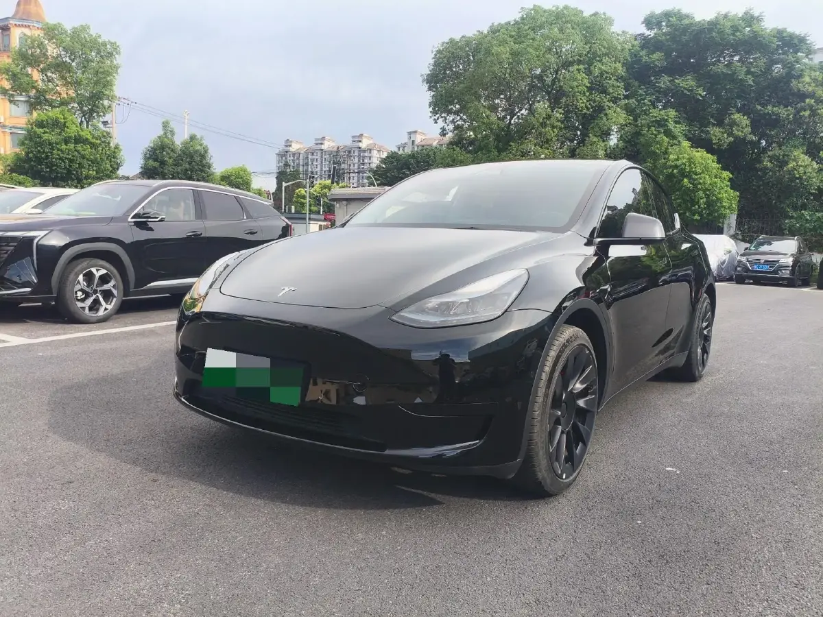2022 Tesla Model Y BEV 60KWH