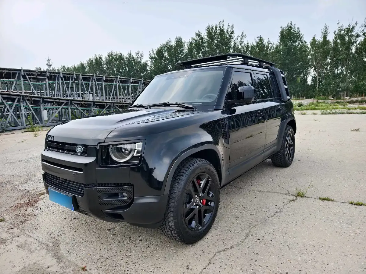 2024 Land Rover Defender 3.0T 400HP L6 8AT