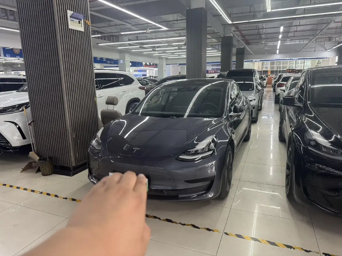 2020 Tesla Model 3 BEV 52KWH