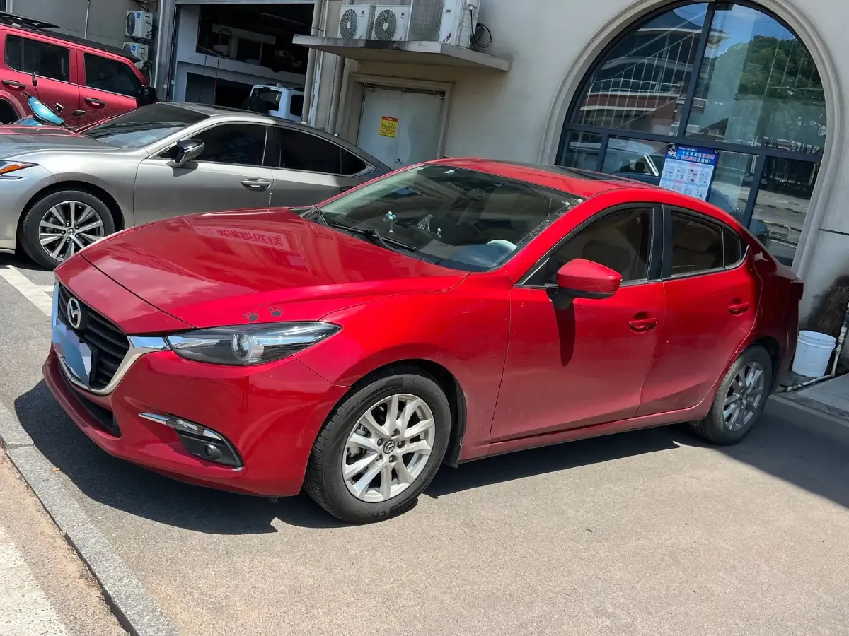 2017 Mazda 3 Axela 1.5L 117HP L4 6AT