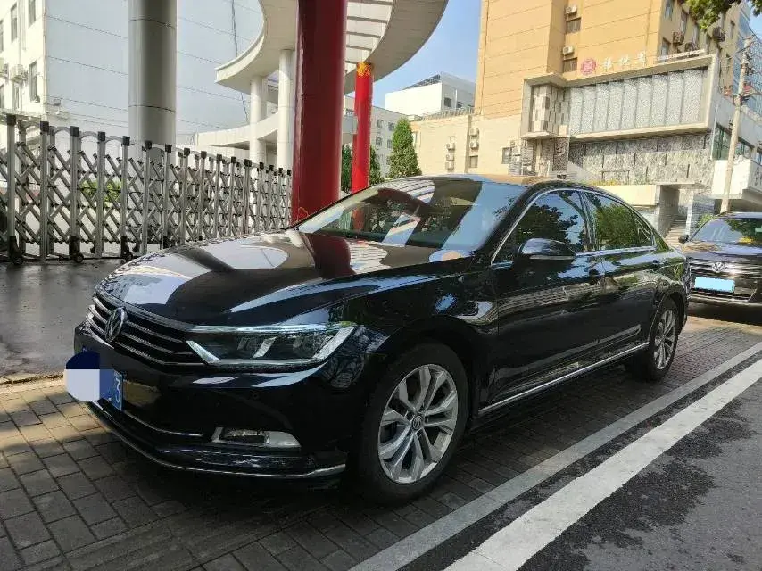 2019 Volkswagen Magotan 2.0T 220HP L4 7DCT