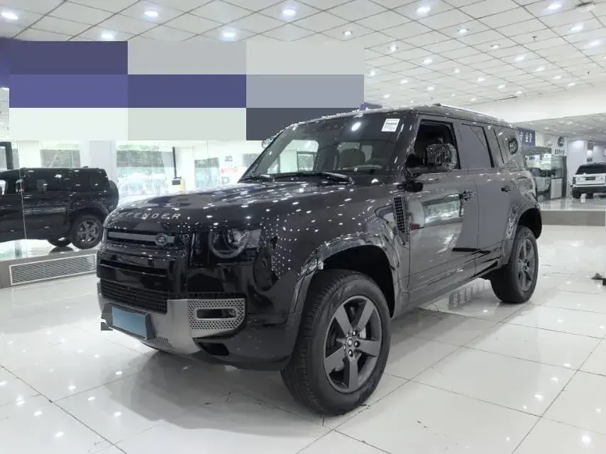 2025 Land Rover Defender 3.0T 400HP L6 8AT