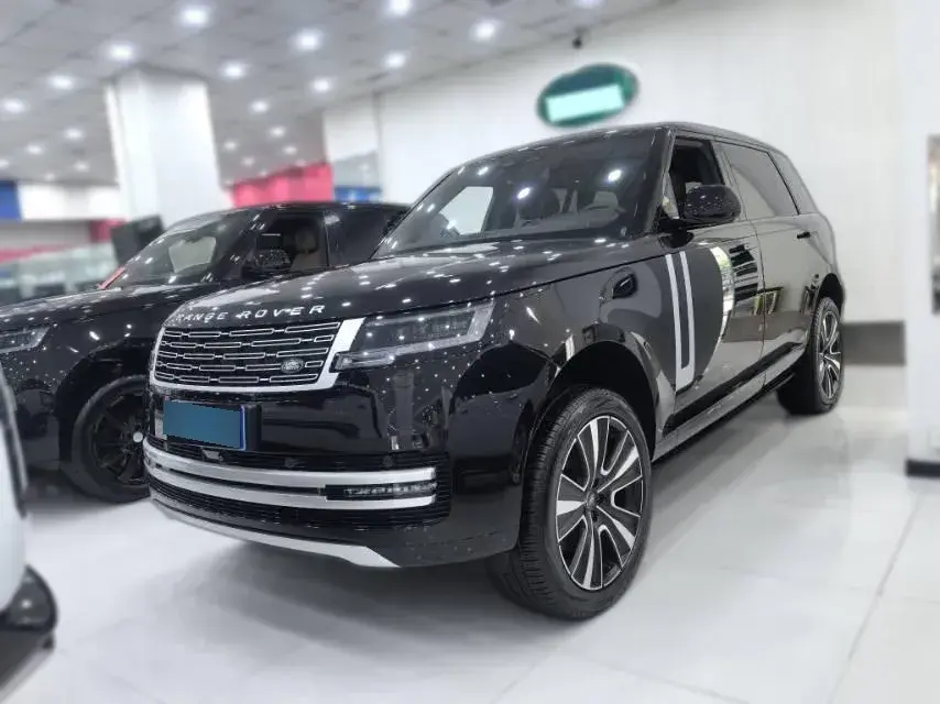 2025 Land Rover Range Rover 3.0T 400HP L6 8AT