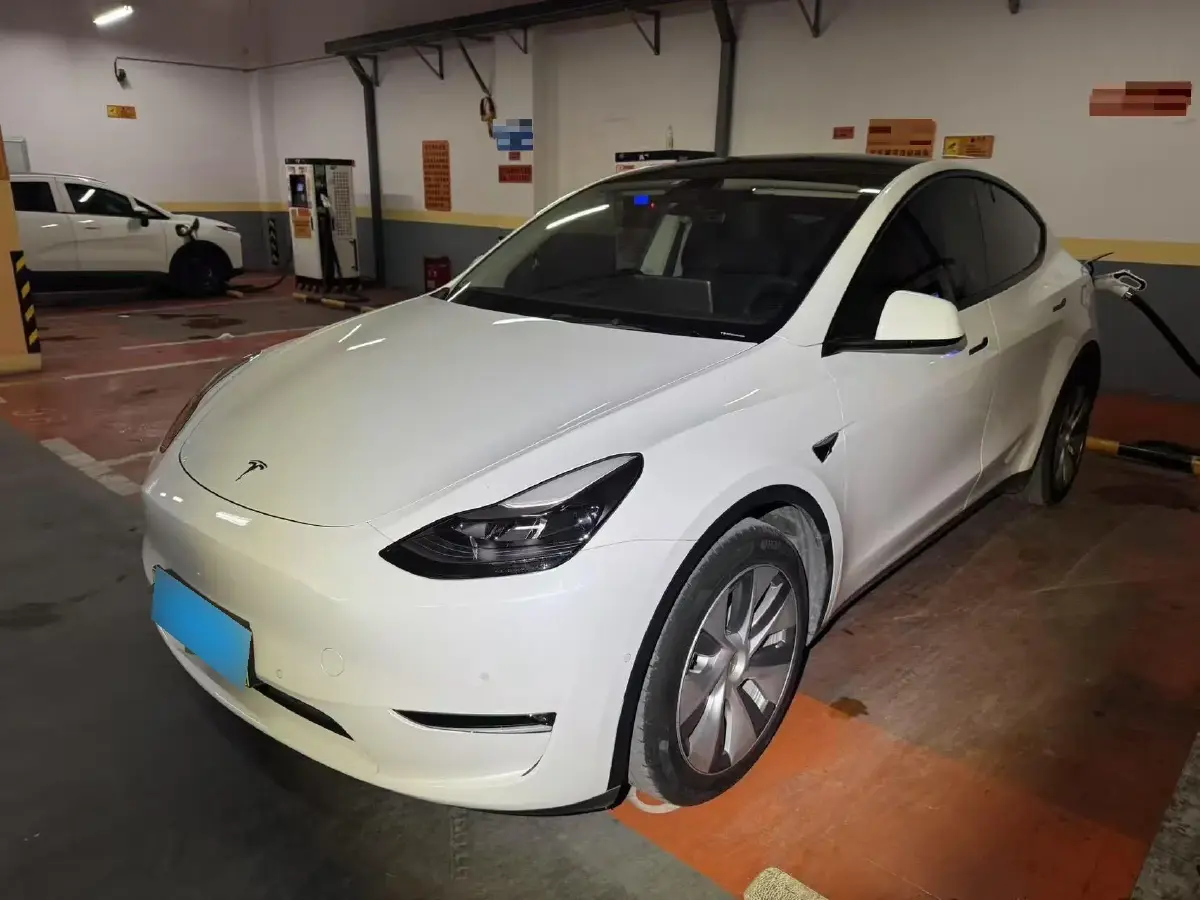 2021 Tesla Model Y BEV 60KWH