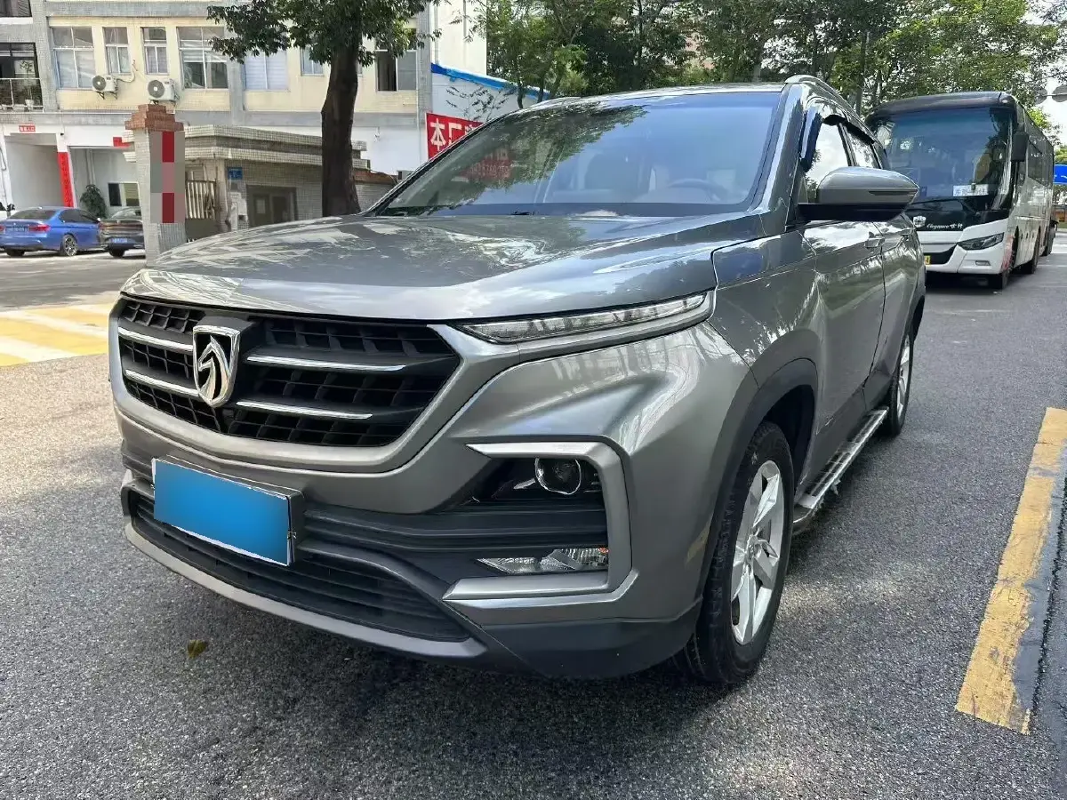 2018 BaoJun 530 1.5T 150HP L4 6MT