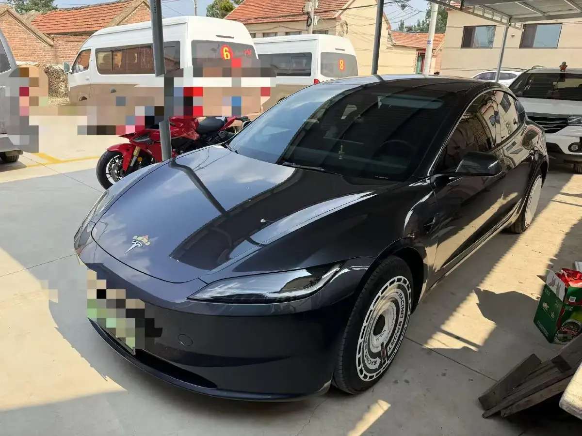 2023 Tesla Model 3 BEV 60KWH
