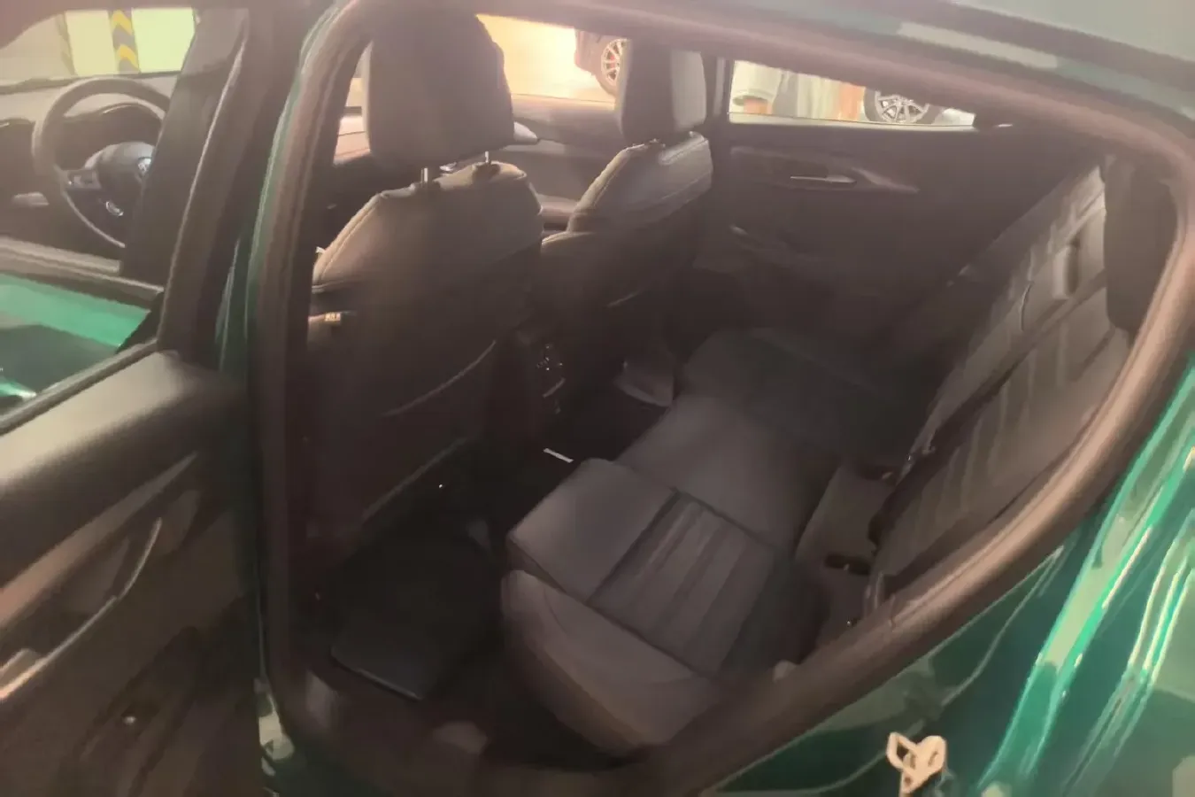 2024 Alfa Romeo Tonale 2.0T 268HP L4 9AT,autocango,china used car exporter,china ev exporter,chinese used car exporter,chinese used ev exporter