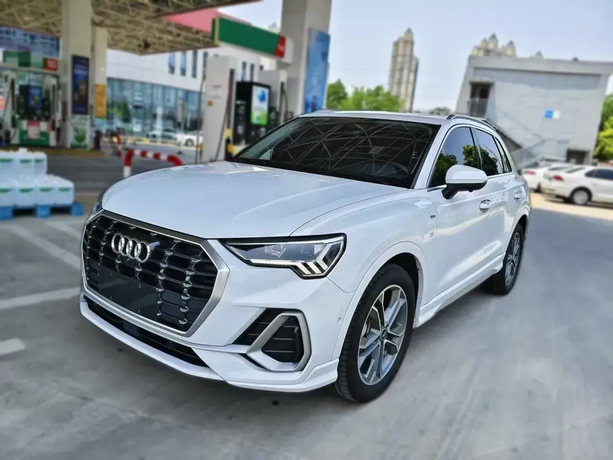 2023 Audi Q3 2.0T 186HP L4 7DCT