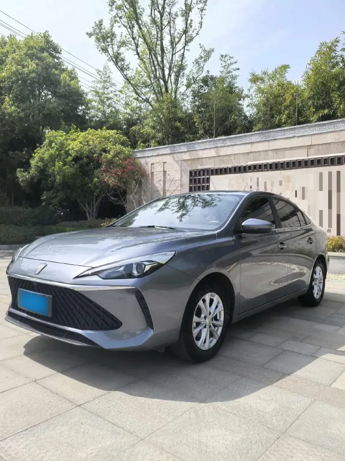 2023 Roewe i5 1.5L 129HP L4 CVT