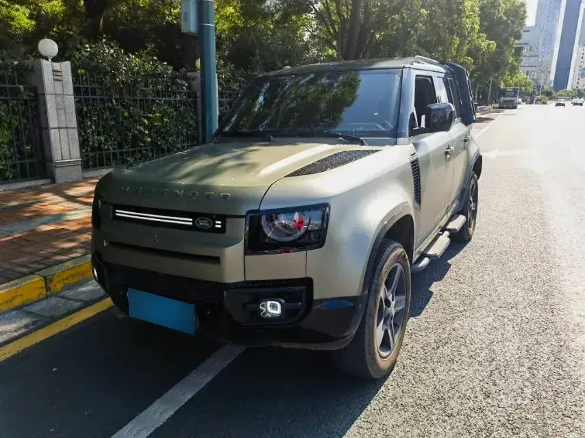 2024 Land Rover Defender 3.0T 400HP L6 8AT