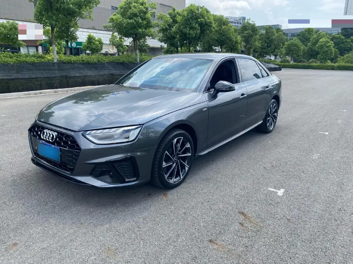 2023 Audi A4L 2.0T 190HP L4 7DCT