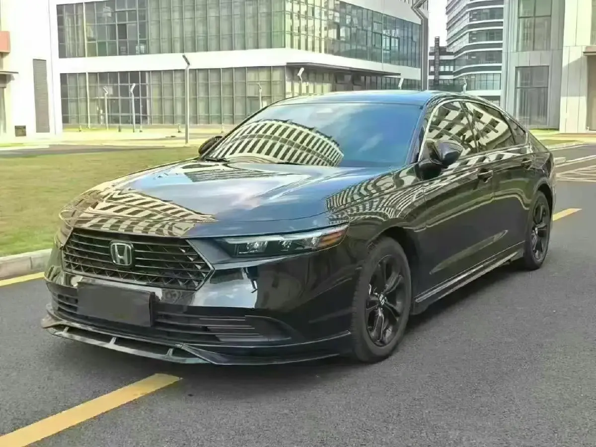 2025 Honda Accord 1.5T 192HP L4 CVT