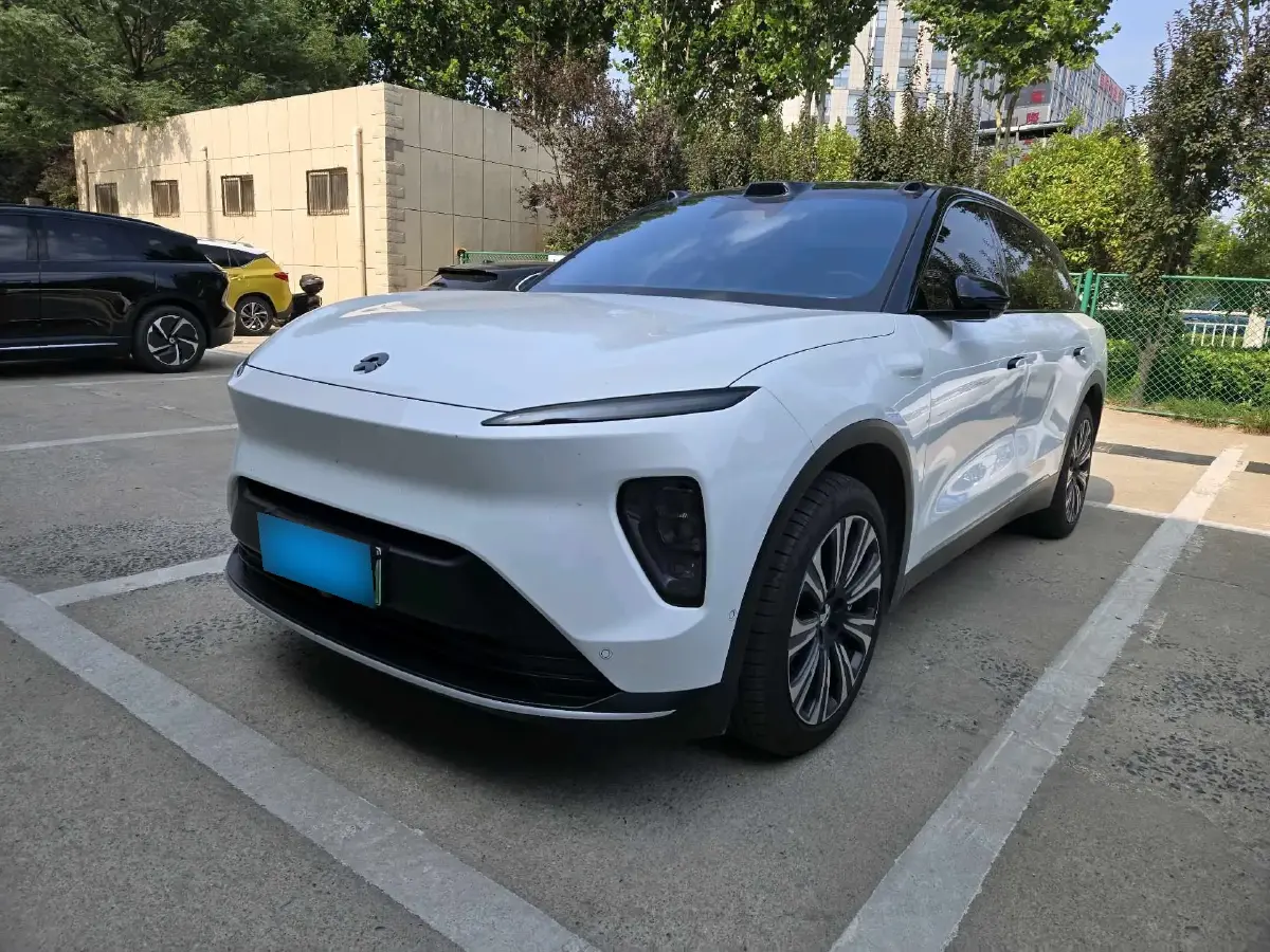 2024 NIO ES8 BEV 75KWH
