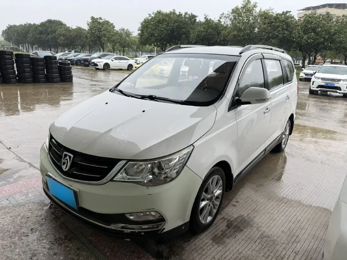 2016 BaoJun 730 1.5T 150HP L4 6MT