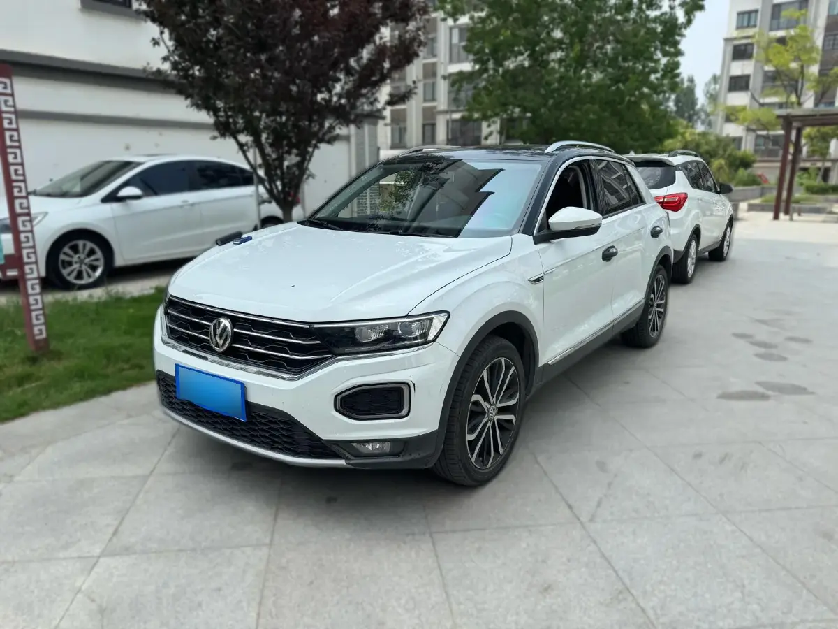 2020 Volkswagen T-Roc 1.4T 150HP L4 7DCT