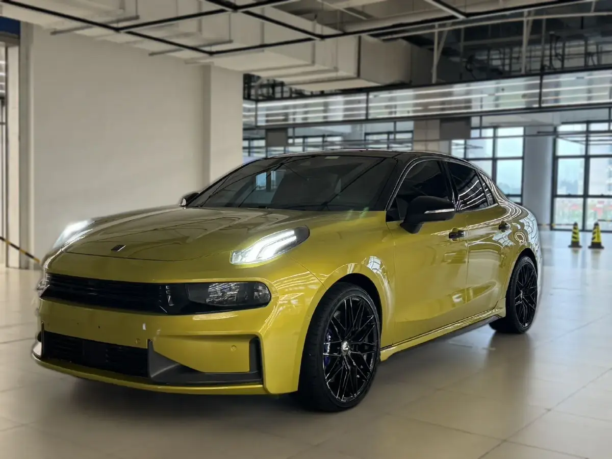 2023 LYNK&CO 03 2.0T 265HP L4 8AT