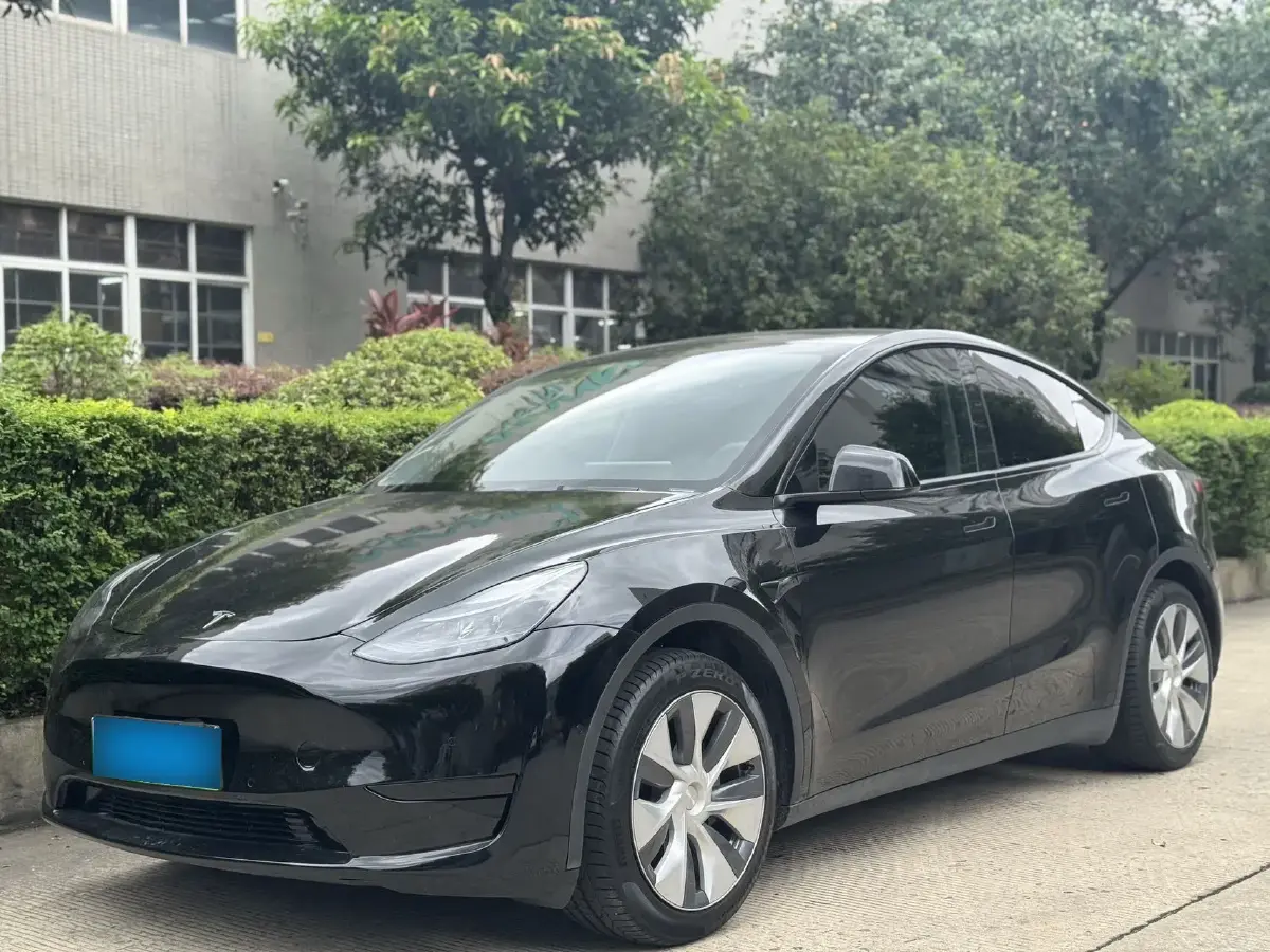 2022 Tesla Model Y BEV 60KWH