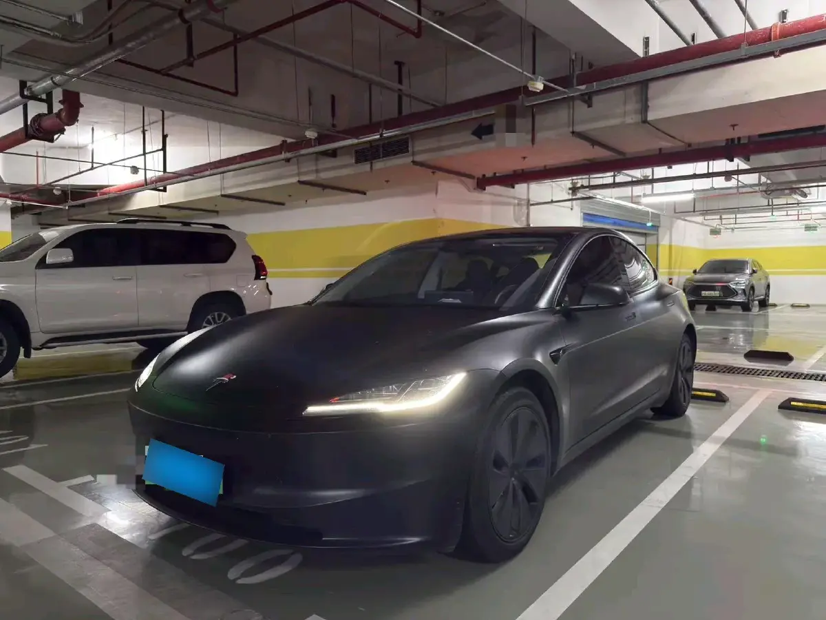 2023 Tesla Model 3 BEV 60KWH