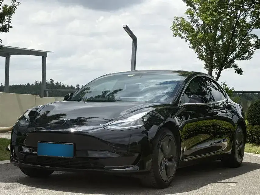 2019 Tesla Model 3 BEV 52KWH