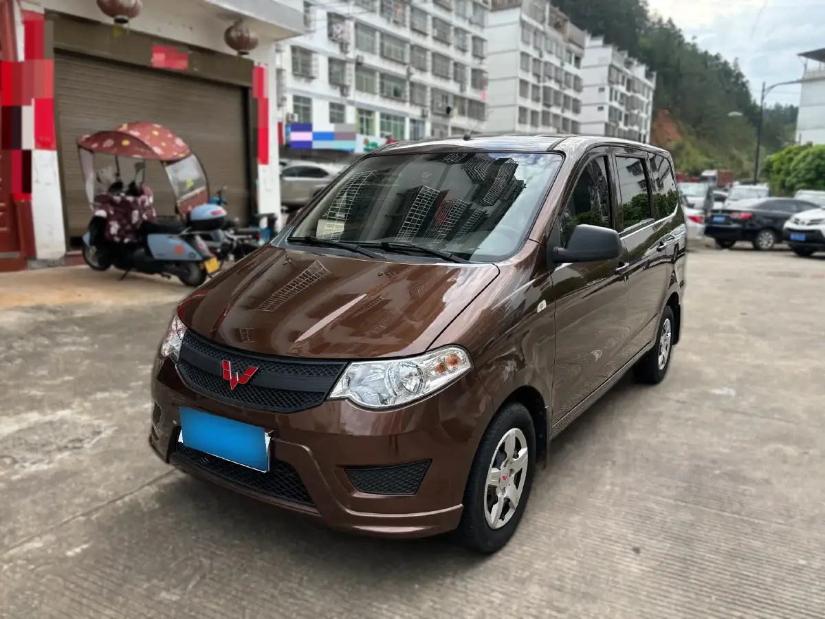 2020 WuLing HongGuang 1.2L 76HP L4 5MT