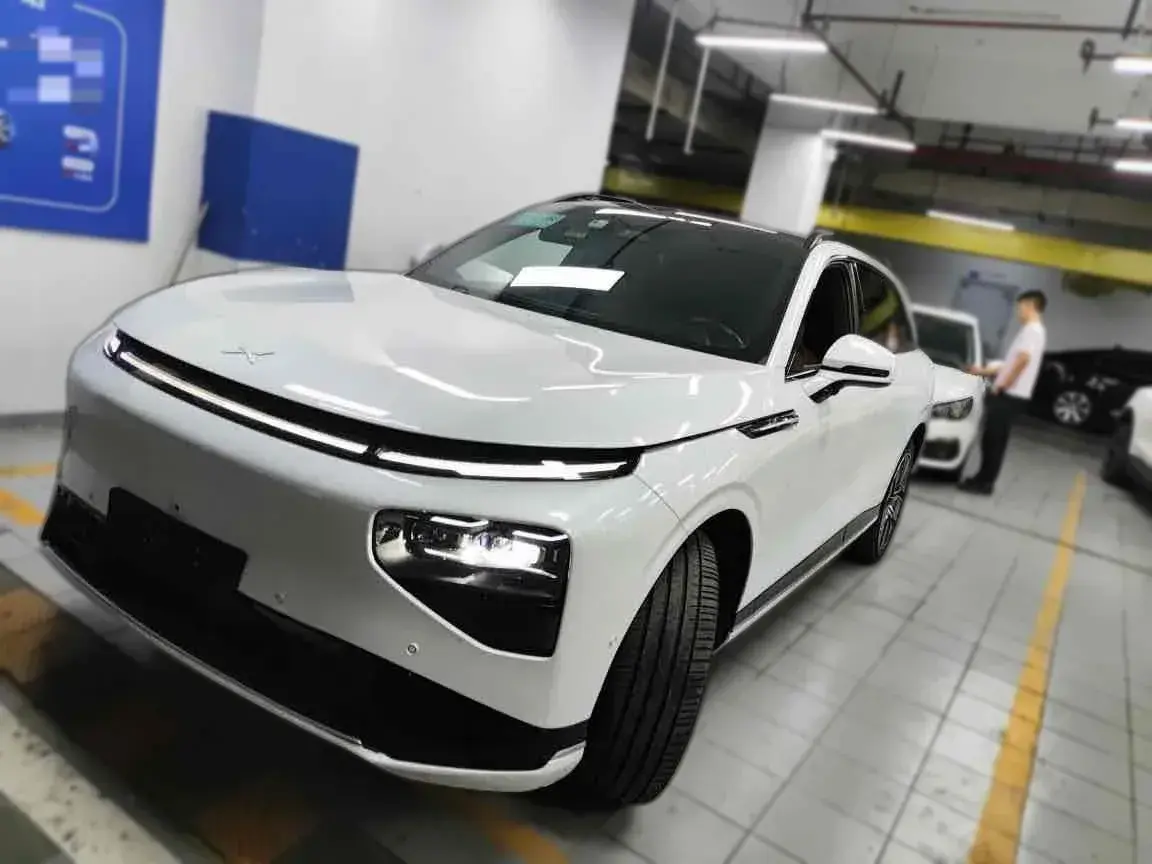 2022 Xpeng G9 BEV 98KWH