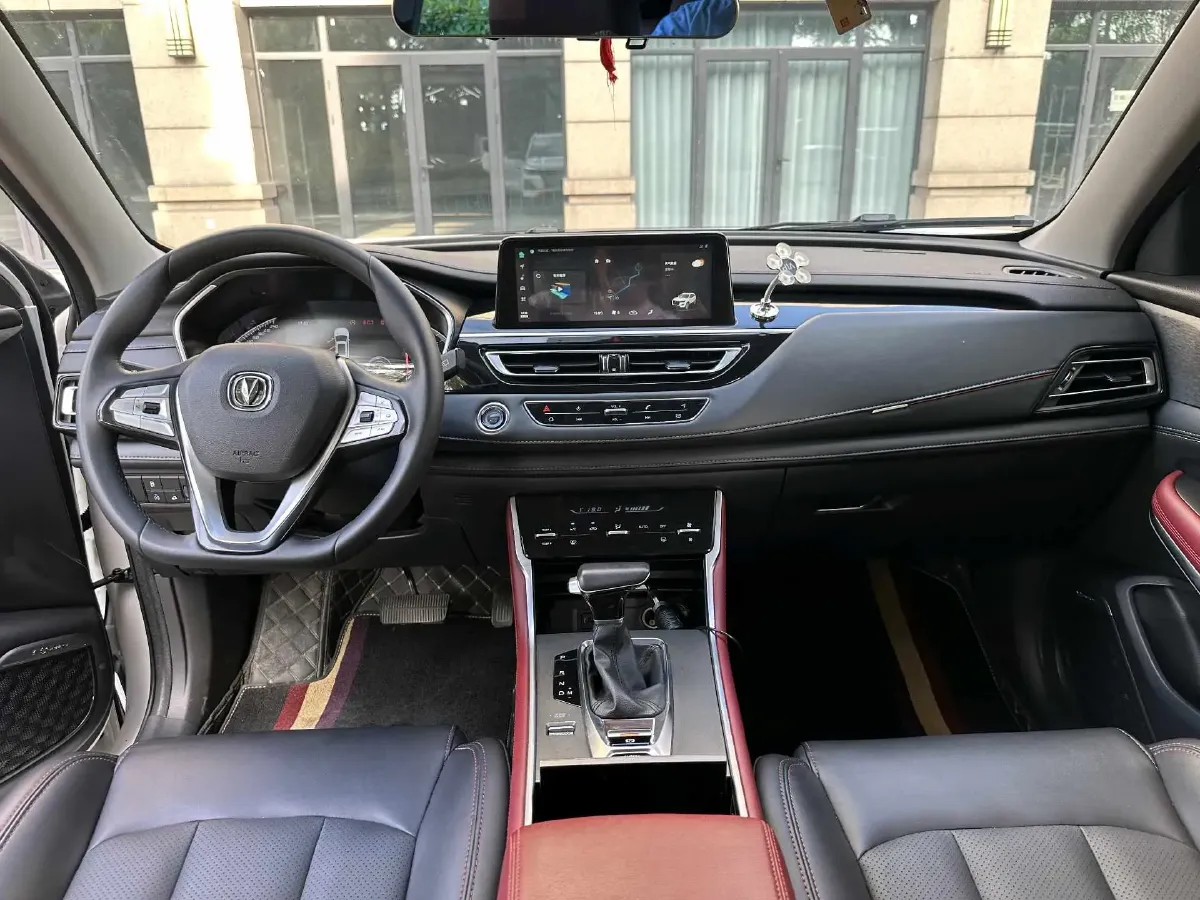 2022 ChangAn CS75 1.5T 180HP L4 7DCT,autocango,china used car exporter,china ev exporter,chinese used car exporter,chinese used ev exporter