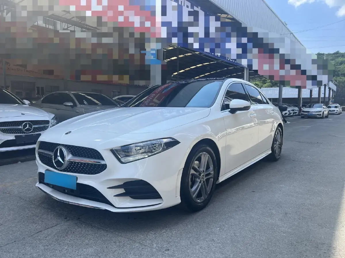 2022 Mercedes-Benz A Class 1.3T 136HP L4 7DCT