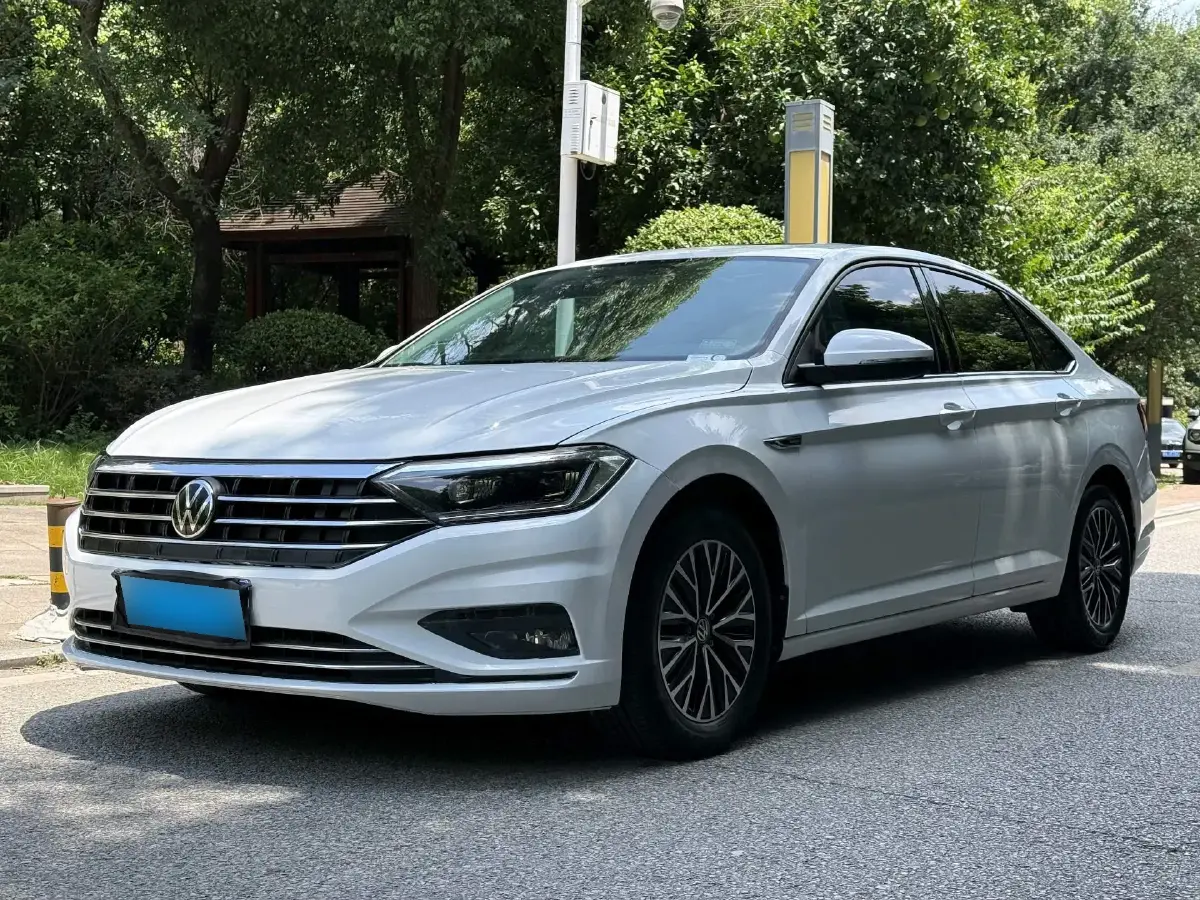 2020 Volkswagen Sagitar 1.4T 150HP L4 7DCT
