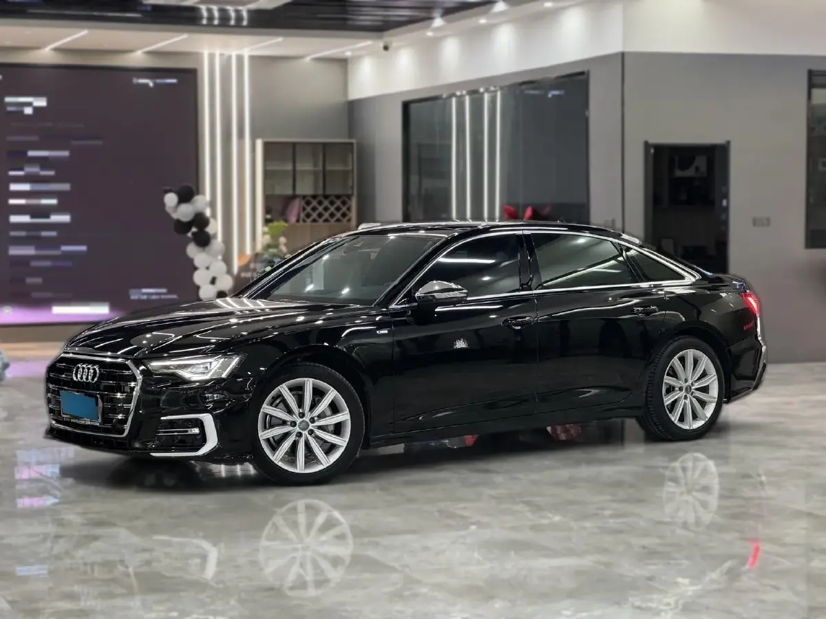 2021 Audi A6L 2.0T 224HP L4 7DCT