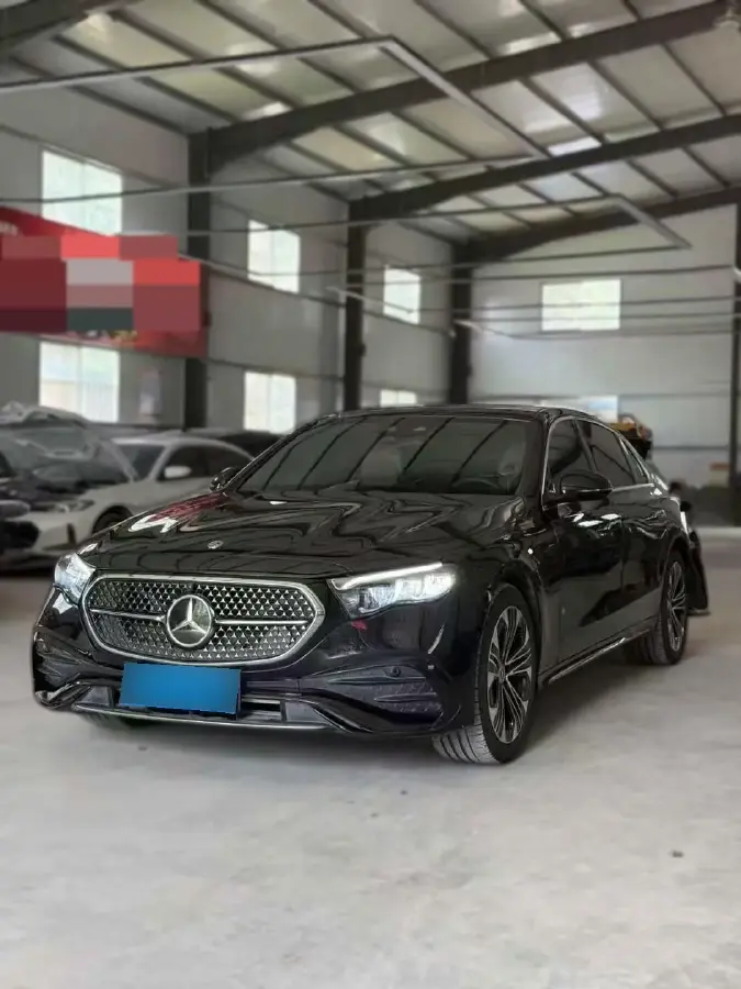 2024 Mercedes-Benz E Class 2.0T 204HP L4 9AT PHEV 25.4KWH