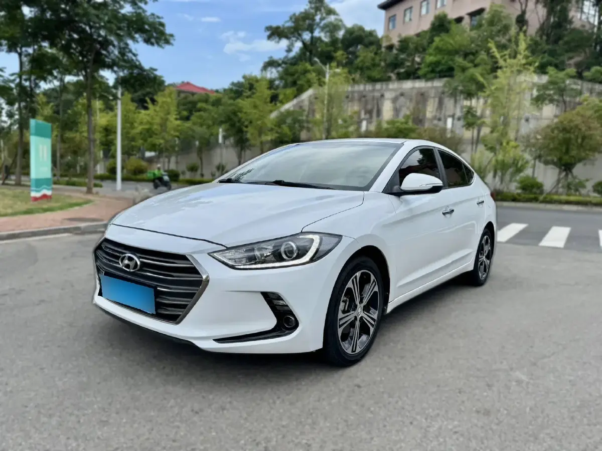 2018 Hyundai Elantra 1.4T 130HP L4 7DCT