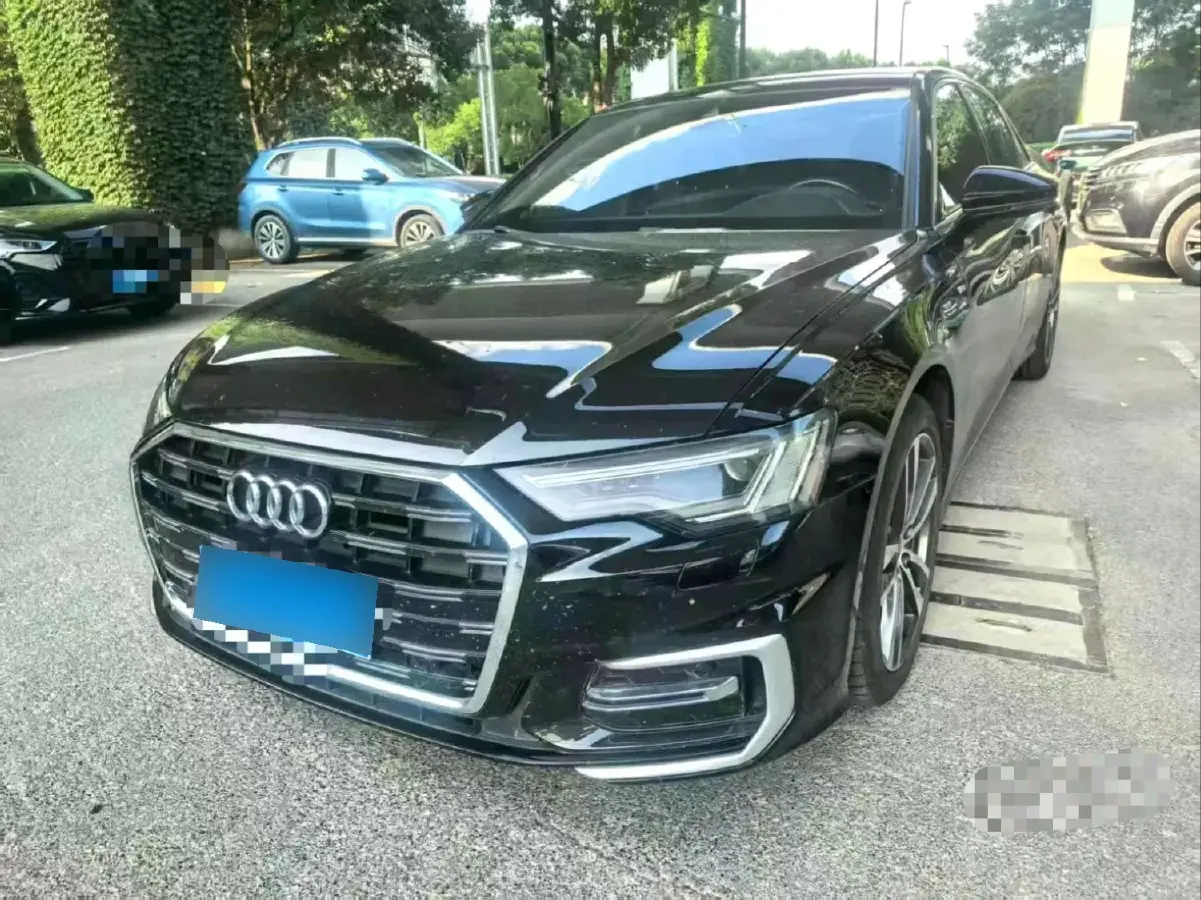 2023 Audi A6L 2.0T 190HP L4 7DCT