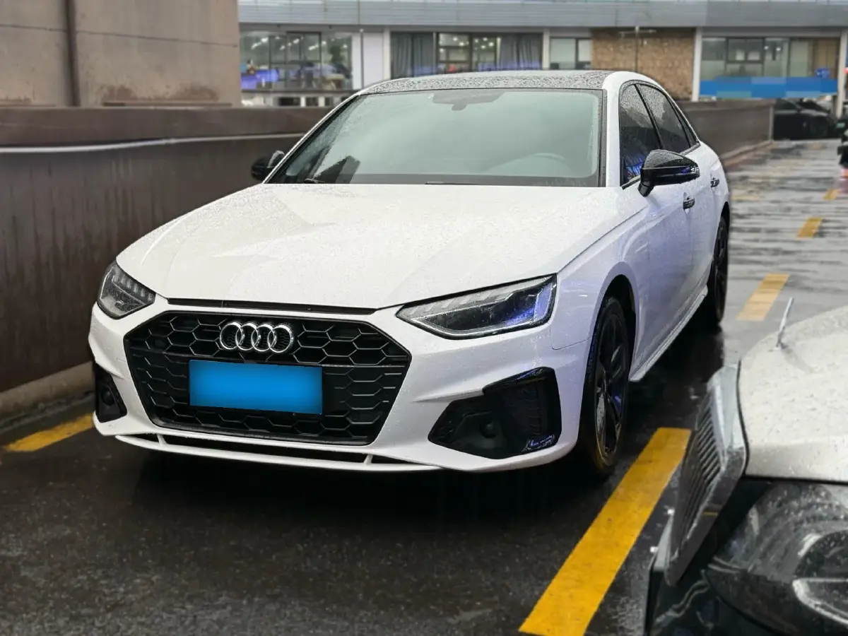 2020 Audi A4L 2.0T 190HP L4 7DCT