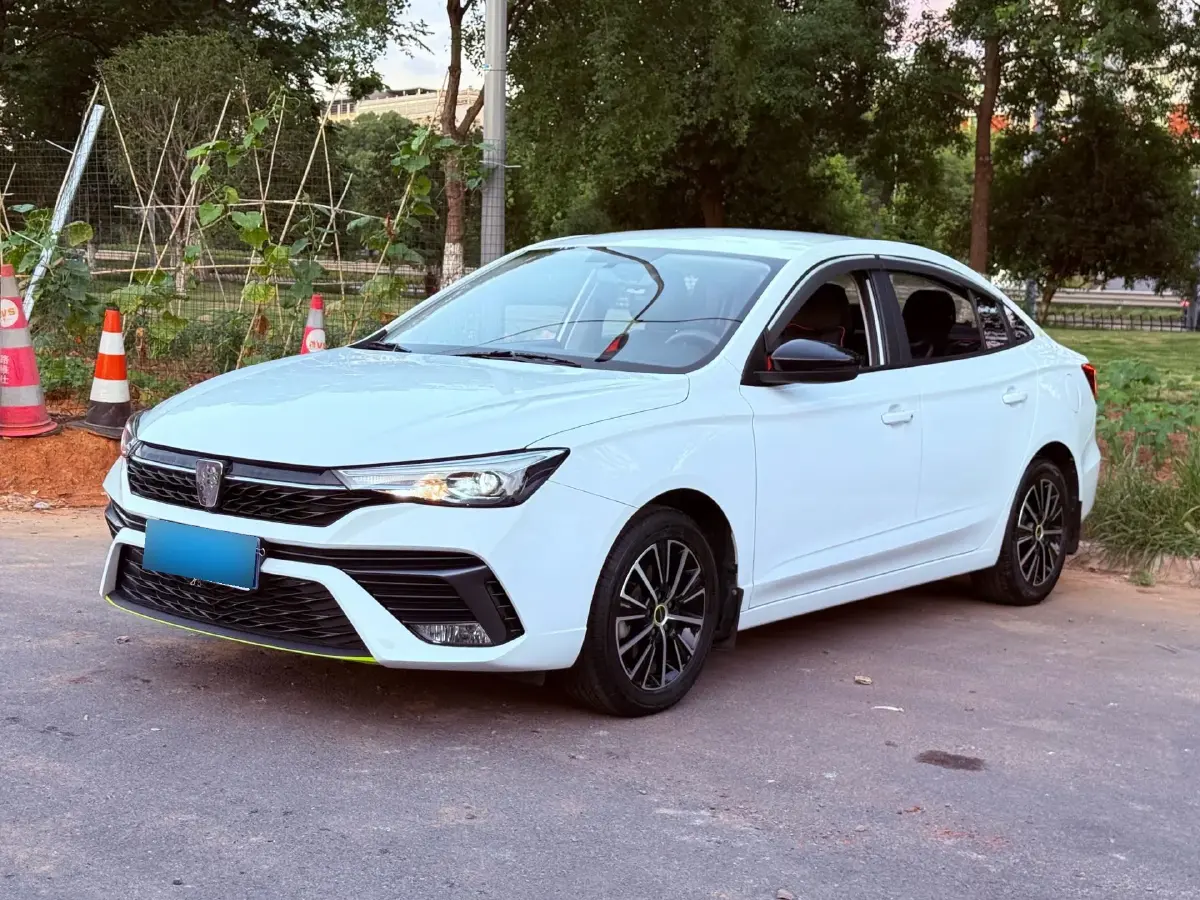 2021 Roewe i5 1.5L 120HP L4 5MT