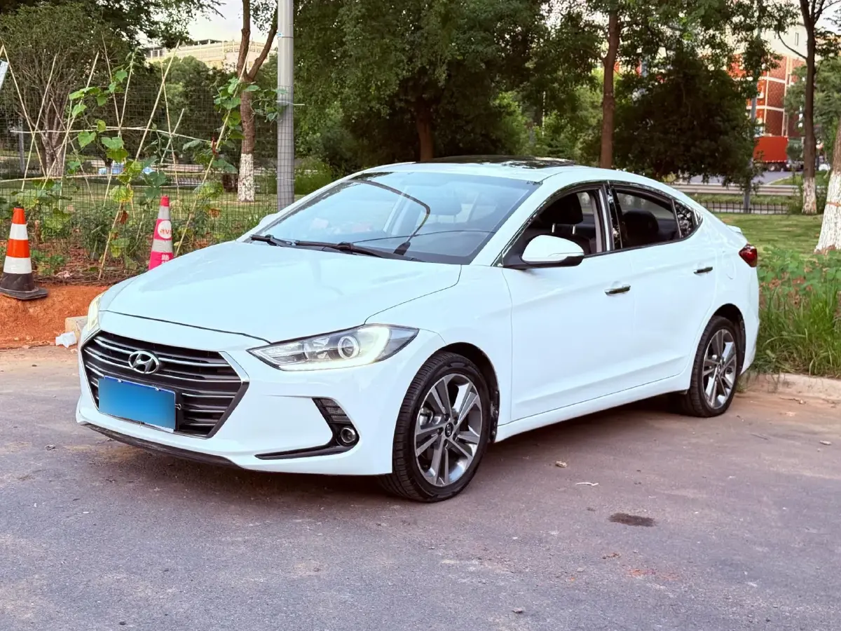 2016 Hyundai Elantra 1.6L 130HP L4 6AT