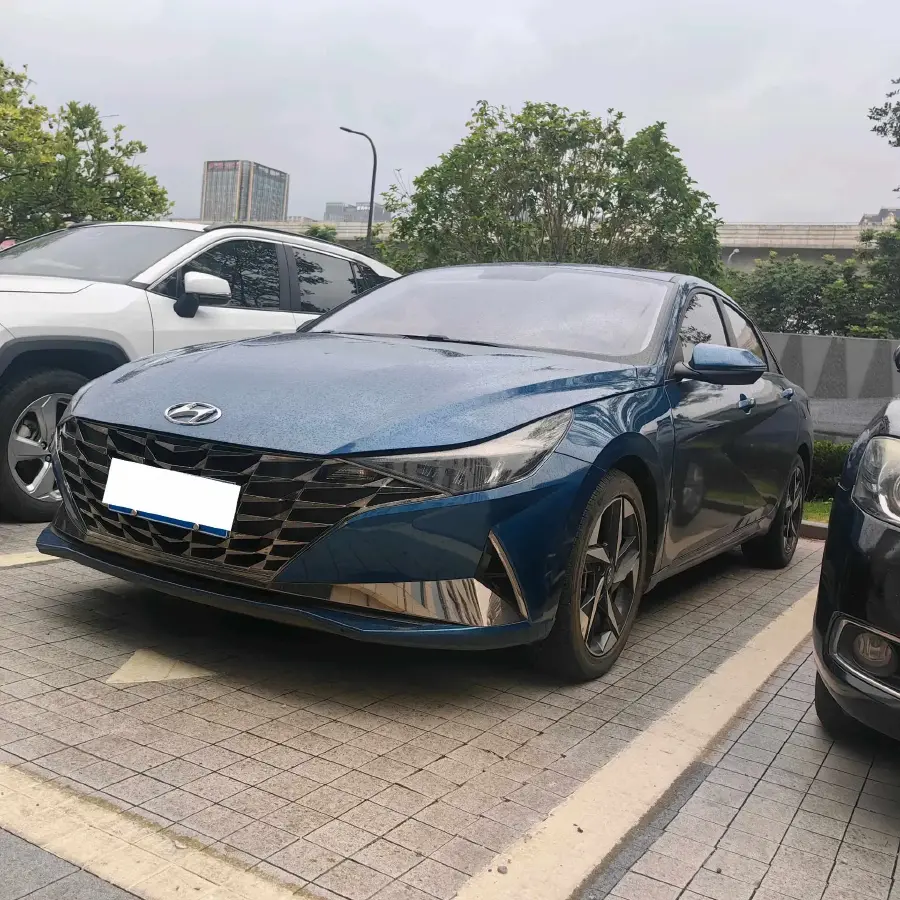 2022 Hyundai Elantra 1.5L 115HP L4 CVT
