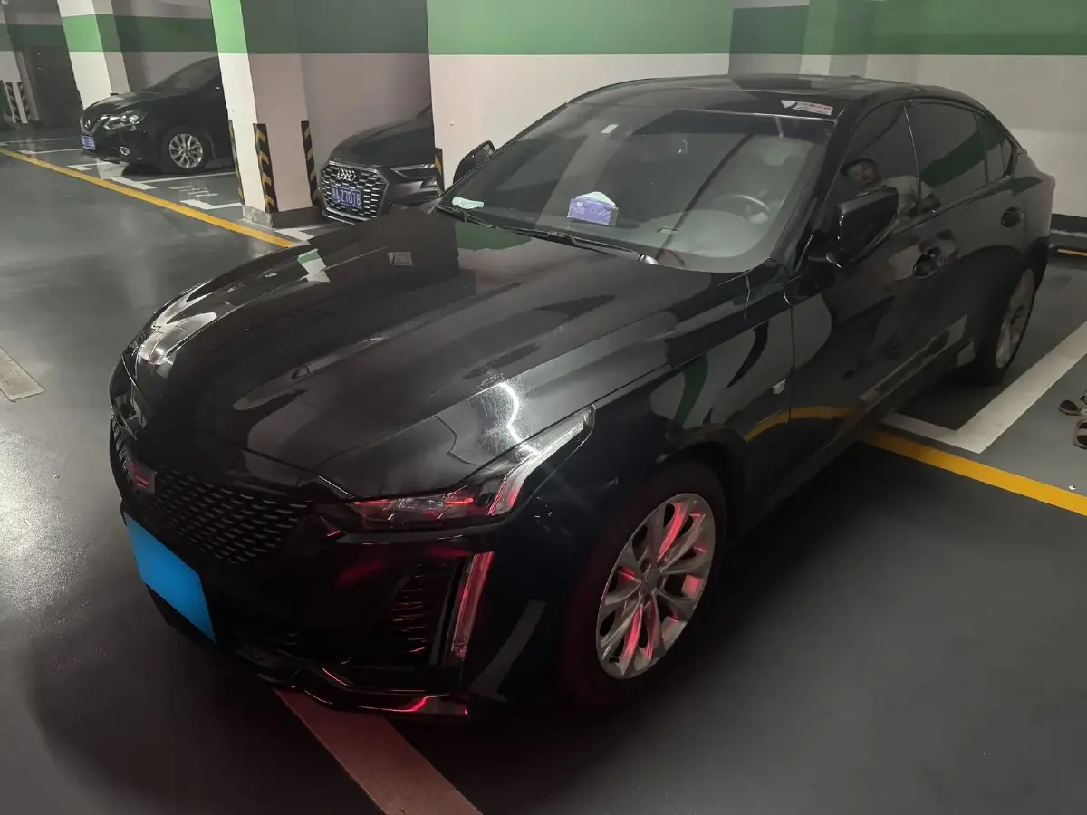 2023 Cadillac CT5 2.0T 237HP L4 10AT