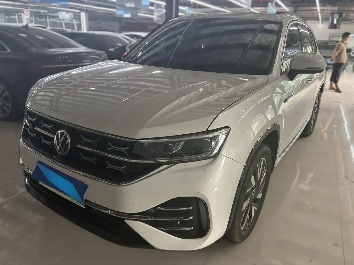 2024 Volkswagen Tayron 2.0T 186HP L4 7DCT