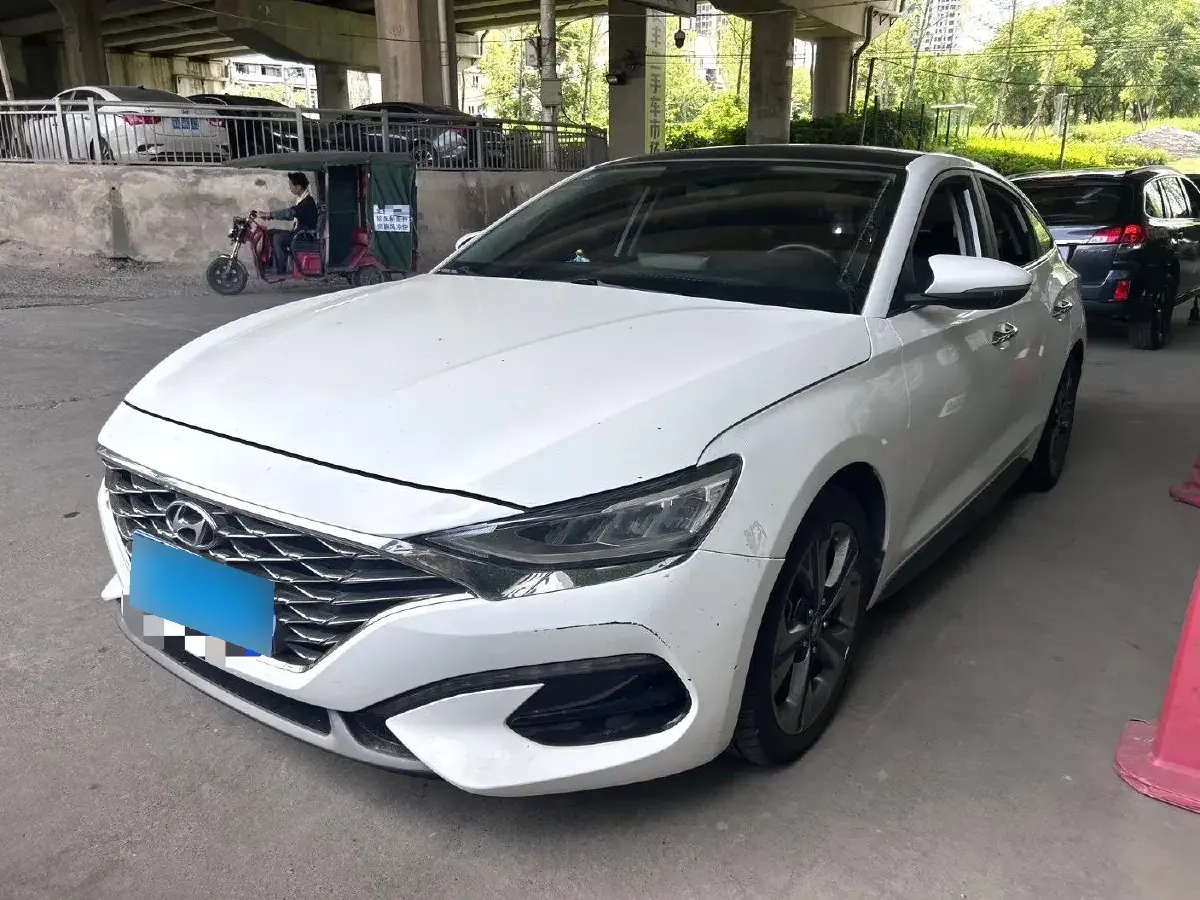 2019 Hyundai La Festa 1.6T 190HP L4 7DCT