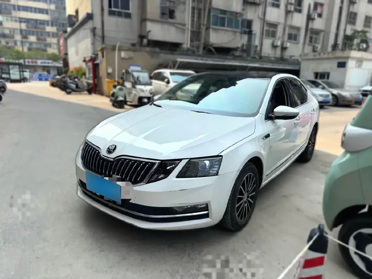 2019 Skoda Octavia 1.5L 116HP L4 6AT