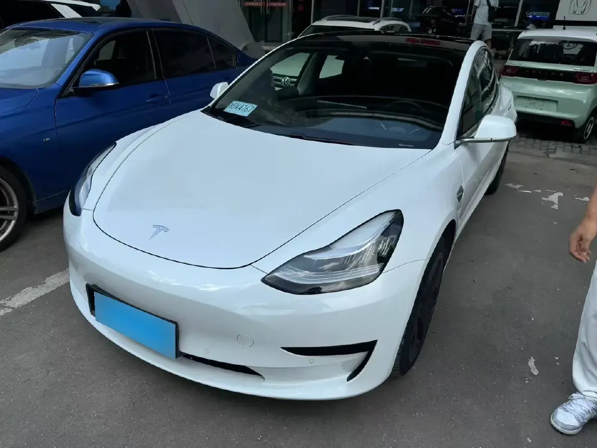 2020 Tesla Model 3 BEV 52KWH