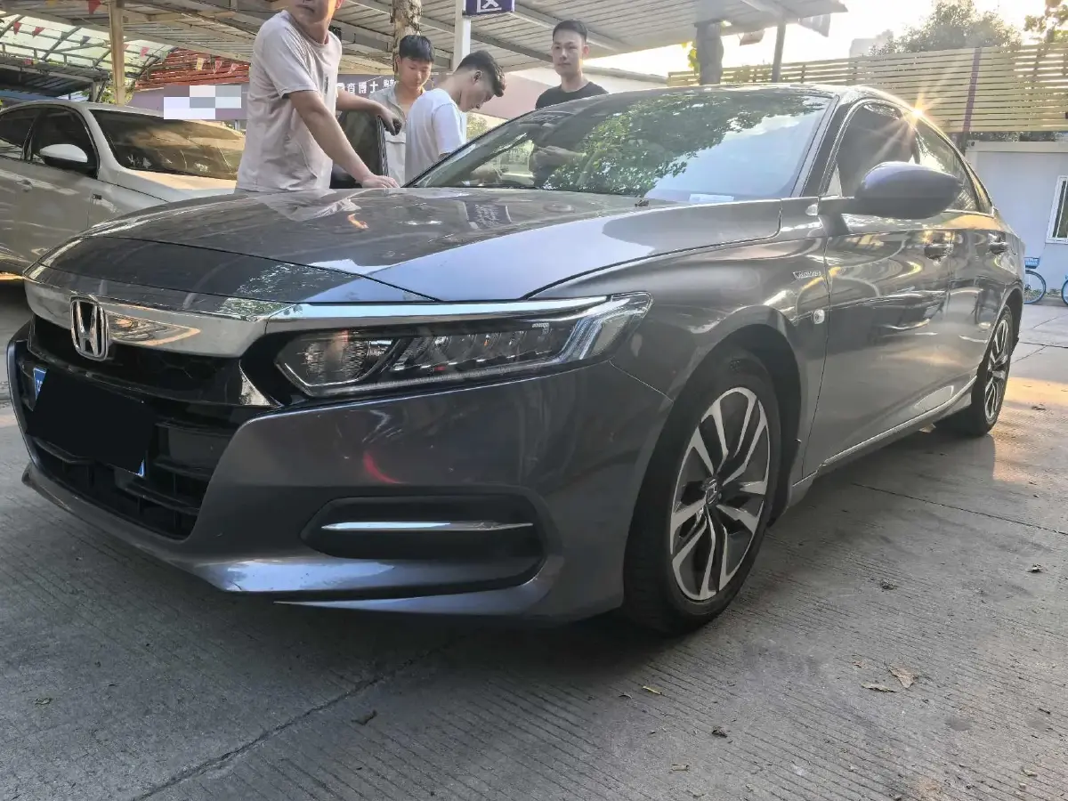2018 Honda Accord 2.0L 146HP L4 E-CVT Hybrid