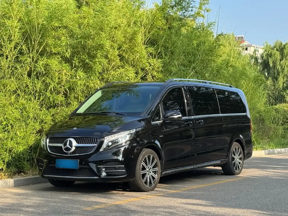 2021 Mercedes-Benz V Class 2.0T 211HP L4 9AT