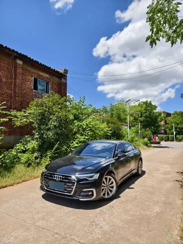 2024 Audi A6L 2.0T 245HP L4 7DCT